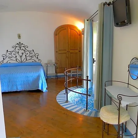 Fattoria La Tagliata Bed & Breakfast 3*